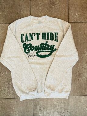 Emily Ann Roberts SIGNED Can’t Hide Country Sweatshirt Size Small NWOT